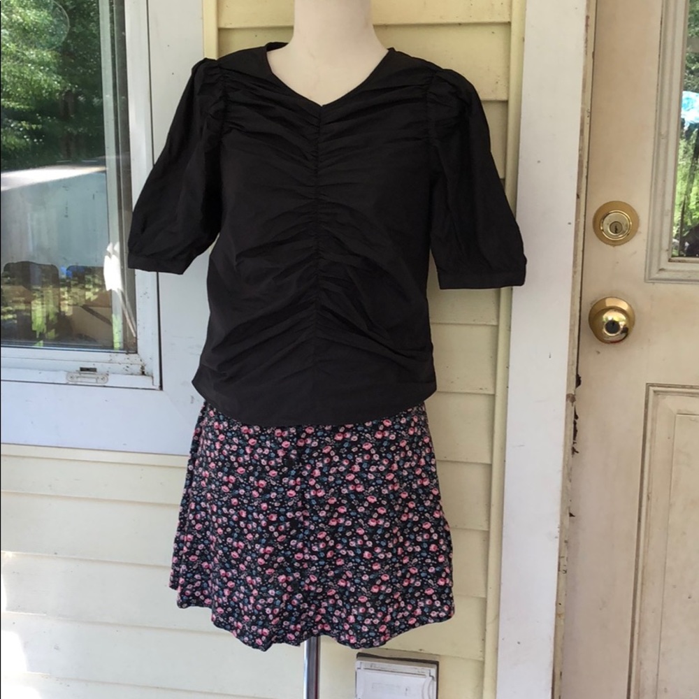 Brand New H&M Size 4 Blouse